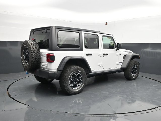 Used 2022 Jeep Wrangler Unlimited Rubicon 4xe w/ Cold Weather Group AWD/4WD image 9