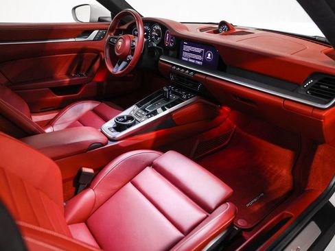 Used 2022 Porsche 911 Turbo image 20