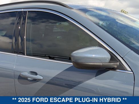 New 2025 Ford Escape image 11