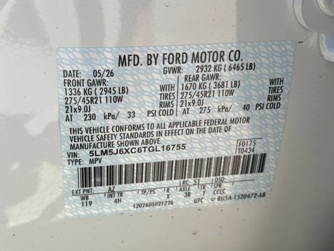 New 2026 Lincoln Aviator AWD w/ Jet Appearance Package image 24
