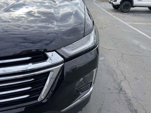 Used 2023 Chevrolet Traverse LT image 14