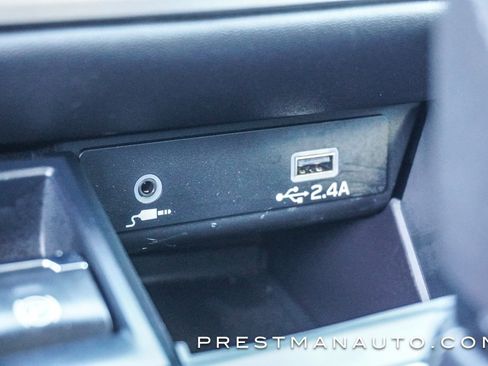 Used 2025 Subaru Outback 2.5i image 37