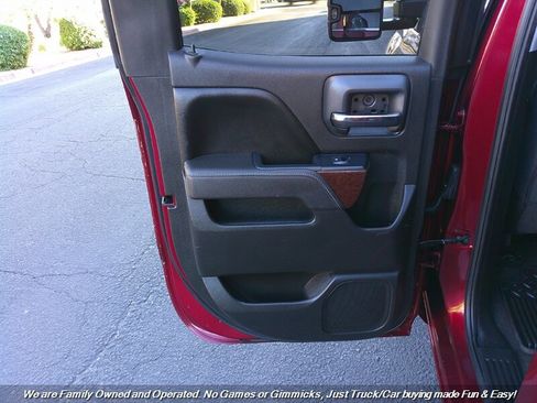 Used 2017 GMC Sierra 1500 SLE w/ SLE Value Package image 19