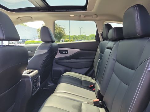 Used 2022 Nissan Murano SL w/ SL Moonroof Package AWD/4WD image 11