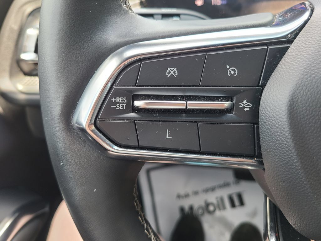 Used 2024 Chevrolet Traverse LT FWD image 26
