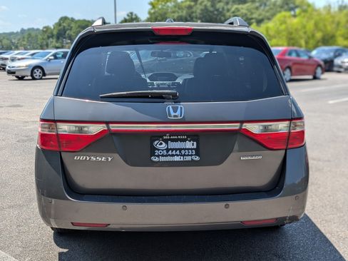 Used 2011 Honda Odyssey Touring image 7