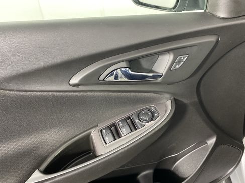 Used 2020 Chevrolet Malibu LS FWD image 14