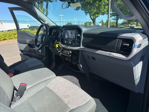 Used 2023 Ford F150 XLT image 29