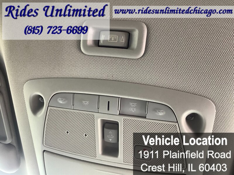 Used 2017 Nissan Pathfinder Platinum w/ Family Entertainment Package AWD/4WD image 17