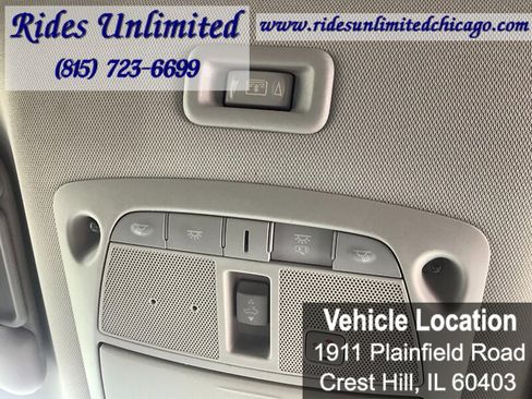 Used 2017 Nissan Pathfinder Platinum w/ Family Entertainment Package AWD/4WD image 17