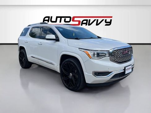 Used 2019 GMC Acadia Denali w/ Technology Package FWD image 1