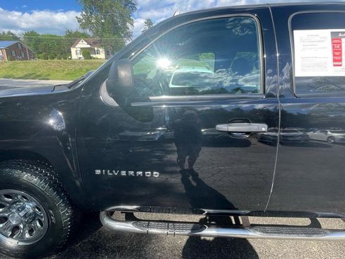 Used 2013 Chevrolet Silverado 1500 LT AWD/4WD image 3