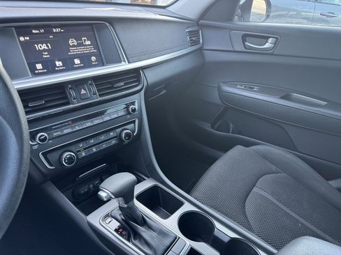 Used 2019 Kia Optima LX image 11