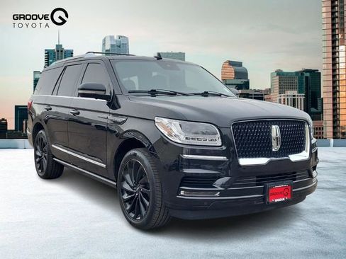 Used 2021 Lincoln Navigator Reserve image 9