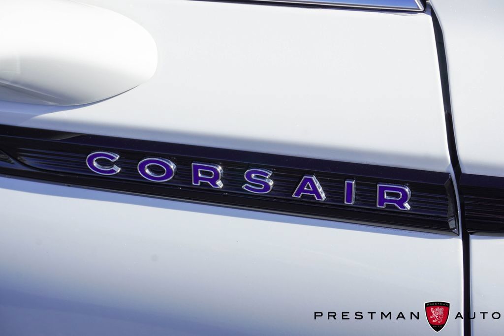 Used 2025 Lincoln Corsair Grand Touring w/ Equipment Group 301A AWD/4WD image 14