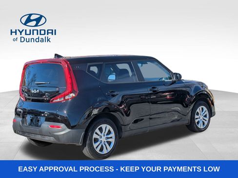 Used 2022 Kia Soul LX image 8