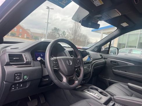 Certified 2023 Honda Passport TrailSport image 14