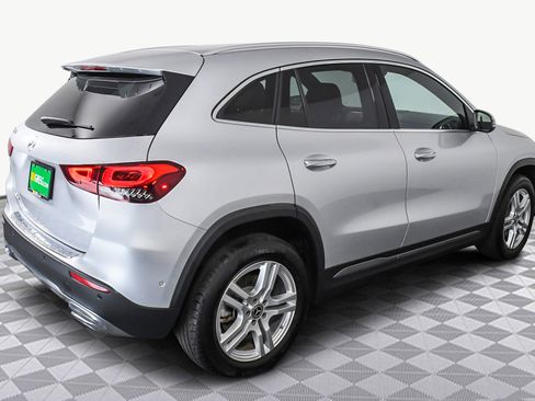 Used 2022 Mercedes-Benz GLA 250 w/ Premium Package Lite image 8