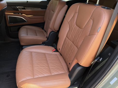 Certified 2025 Kia Telluride SX Prestige X-Line AWD/4WD image 21