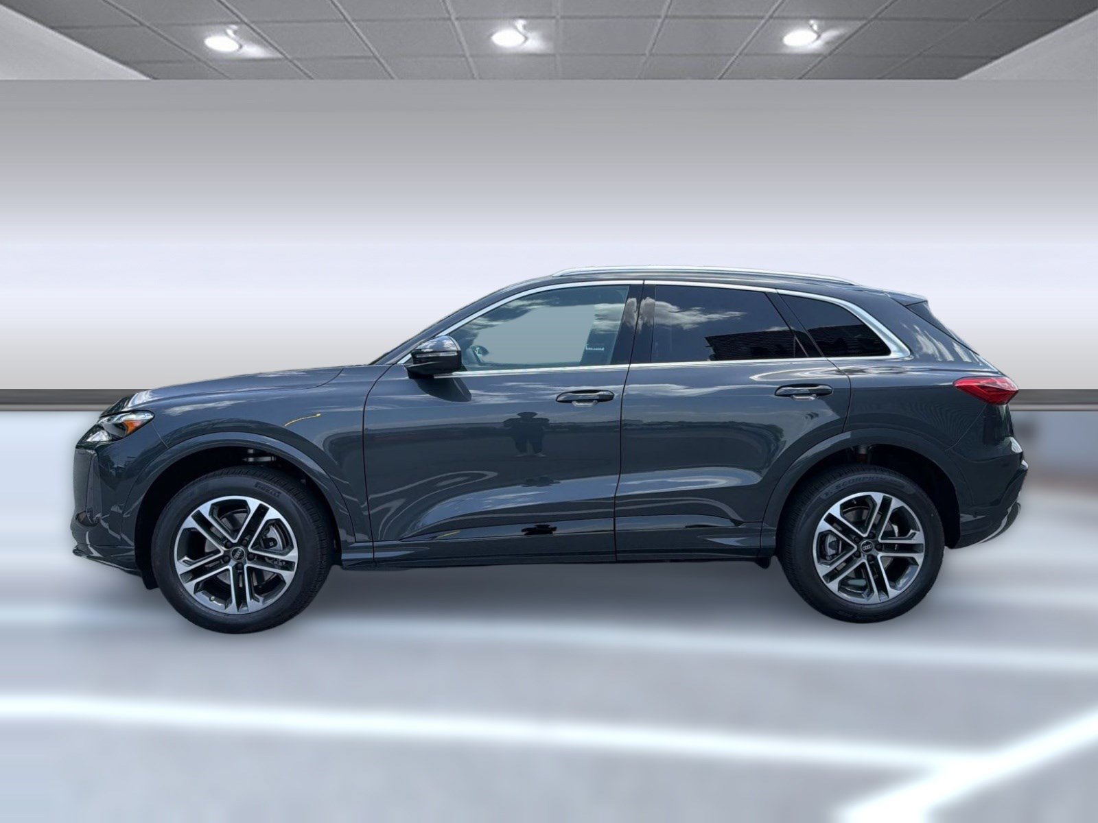 New 2026 Audi Q5 Premium Plus w/ Premium Plus AWD/4WD image 2