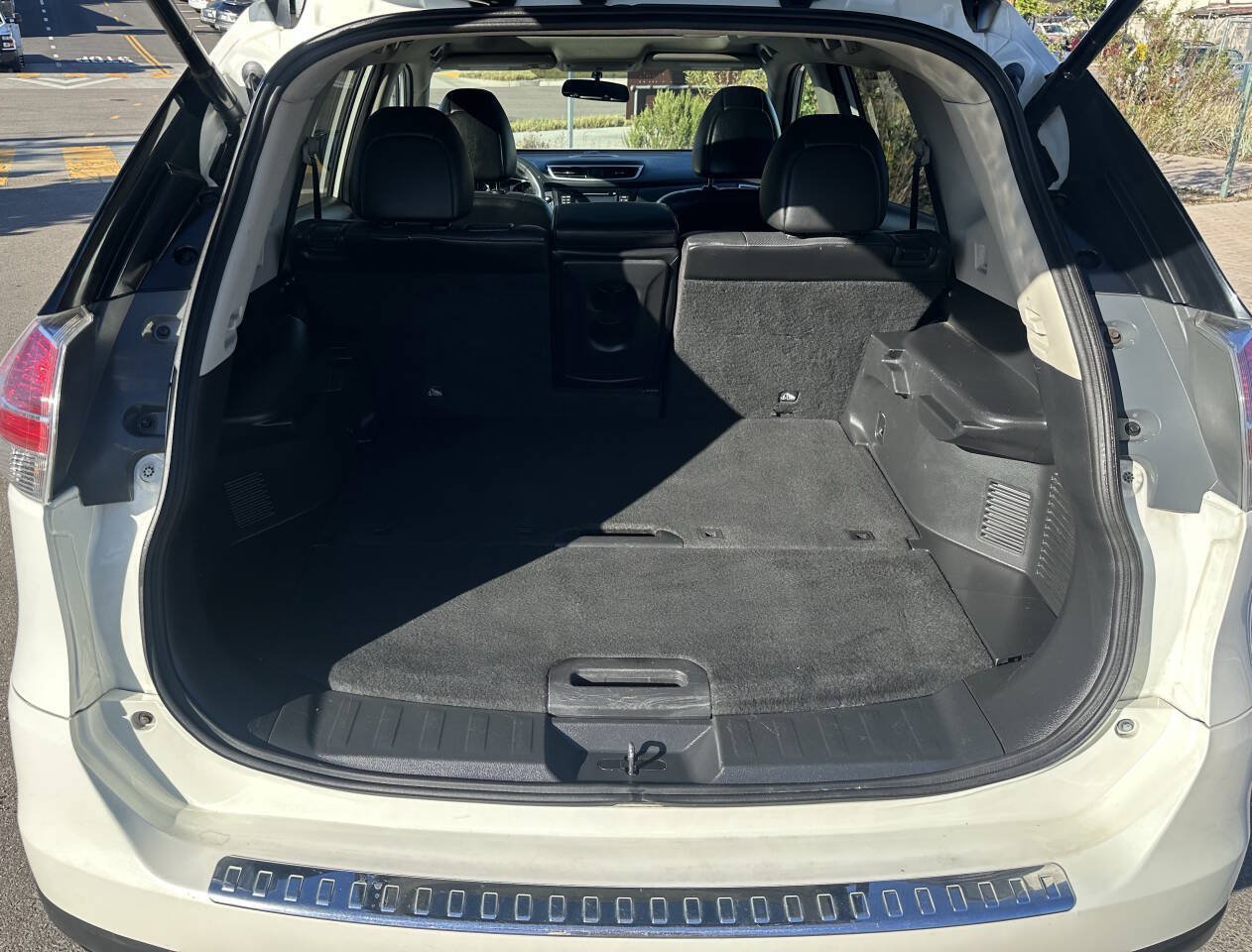 Used 2014 Nissan Rogue SL w/ SL Premium Package AWD/4WD image 17