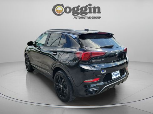 Used 2024 Buick Encore GX Sport Touring AWD/4WD image 2