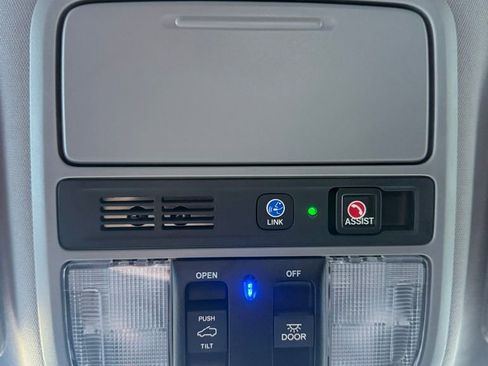 Used 2023 Honda Odyssey Touring image 35