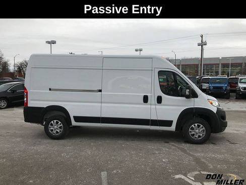 New 2026 RAM ProMaster 2500 w/ Quick Order Package 22G SLT image 5