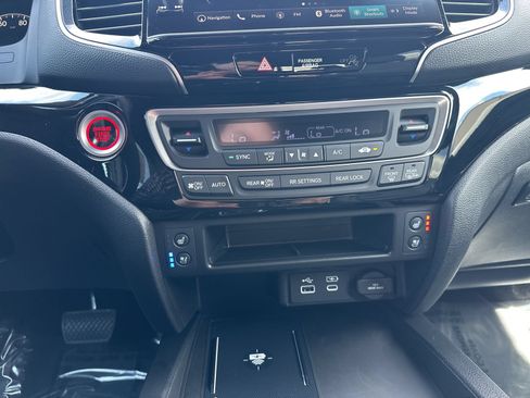 Used 2024 Honda Ridgeline Black Edition image 58