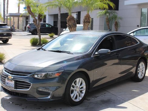 Used 2018 Chevrolet Malibu LT image 5