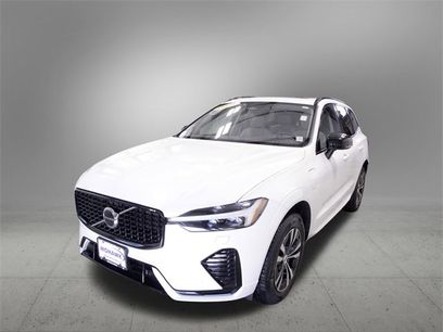Used 2025 Volvo XC60 T8 Core w/ Climate Package