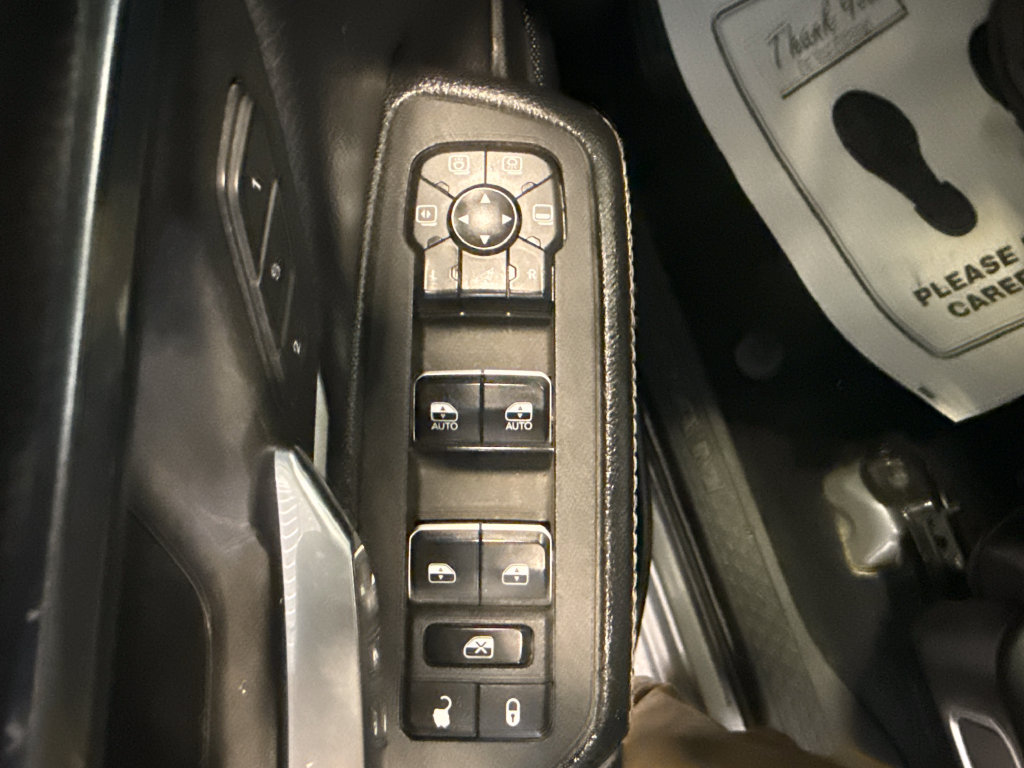 Used 2025 RAM 1500 Laramie w/ Sport Appearance Package AWD/4WD image 14