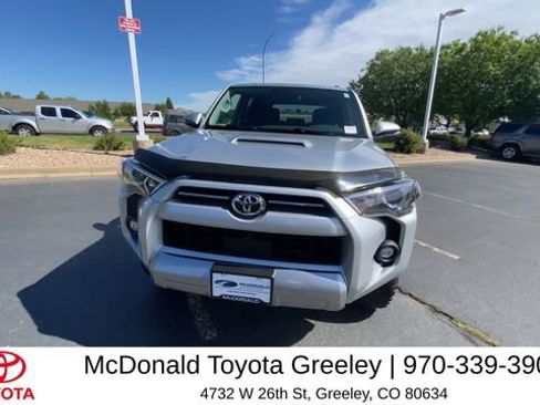 Used 2022 Toyota 4Runner TRD Off-Road Premium AWD/4WD image 3