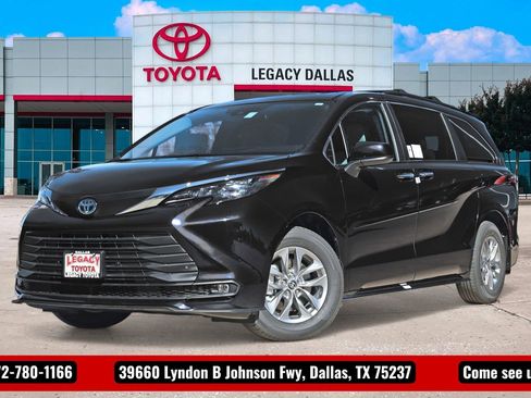 New 2026 Toyota Sienna XLE image 1