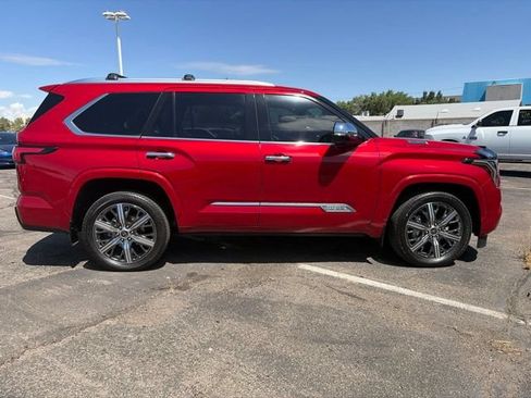 Used 2023 Toyota Sequoia Capstone AWD/4WD image 7
