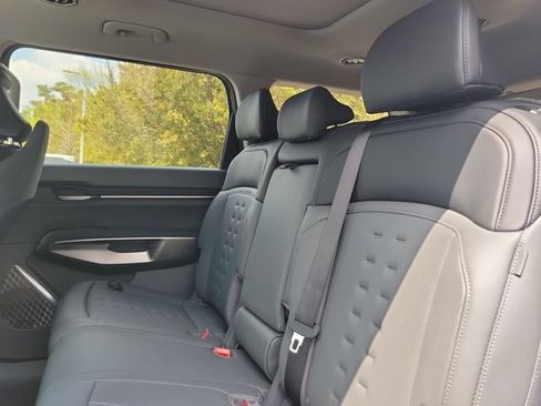 New 2026 Kia EV9 Wind image 9