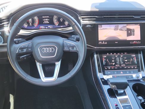 Used 2019 Audi Q8 Premium Plus AWD/4WD image 27