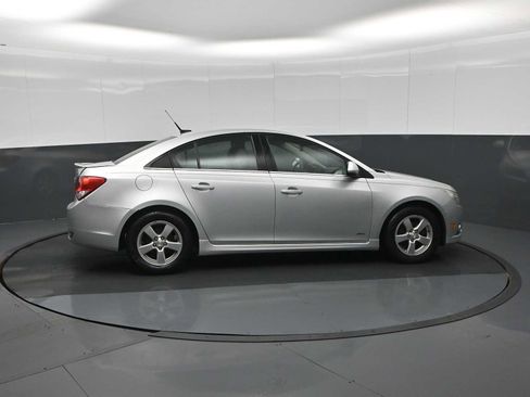 Used 2014 Chevrolet Cruze LT w/ RS Package image 9