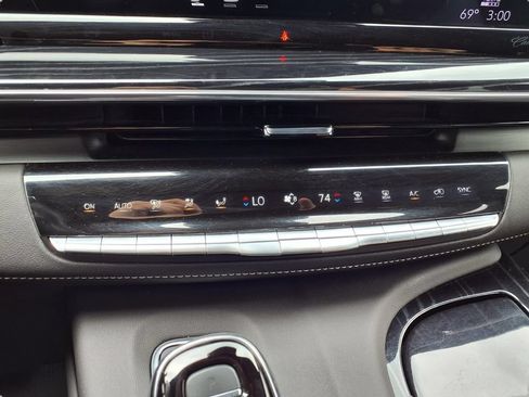 Used 2024 Cadillac Escalade Sport w/ LPO, ONYX Package AWD/4WD image 9