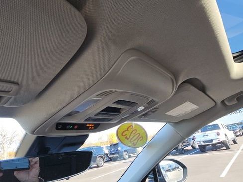 Used 2023 Buick Envision Avenir image 50