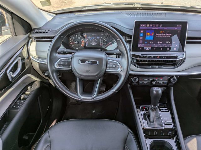 Used 2022 Jeep Compass Limited AWD/4WD image 16