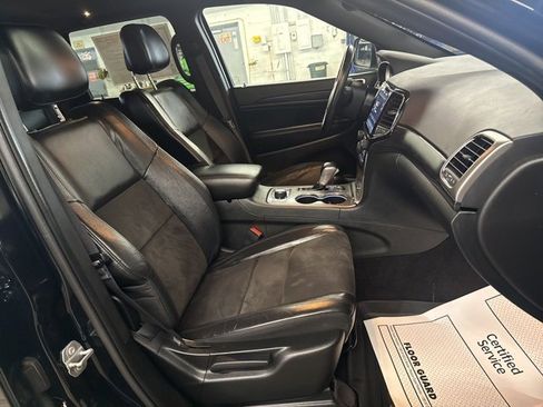 Used 2022 Jeep Grand Cherokee Laredo X image 27