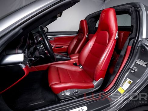 Used 2017 Porsche 911 Targa 4S image 18