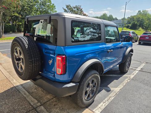 Used 2021 Ford Bronco 2-Door AWD/4WD image 3