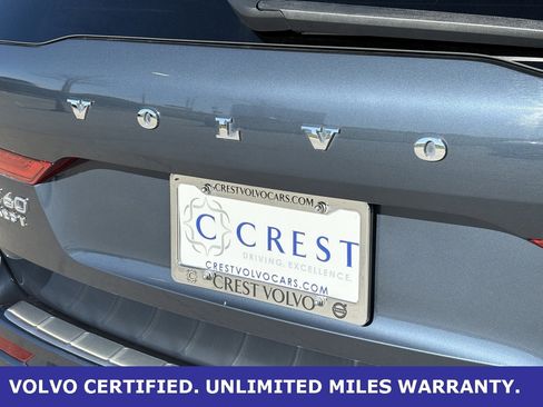 Certified 2022 Volvo XC60 B5 Momentum w/ Advanced Package image 8