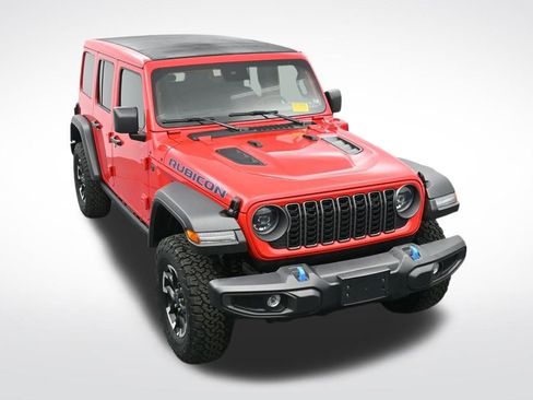 Used 2025 Jeep Wrangler Unlimited Rubicon 4xe w/ Convenience Group image 23