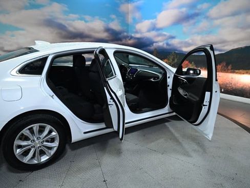 Used 2024 Chevrolet Malibu LT image 45