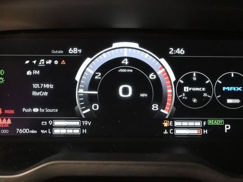 Used 2025 Toyota Tundra TRD Pro AWD/4WD image 32