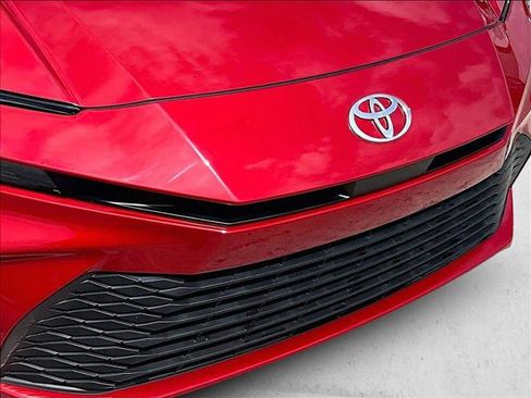 Used 2025 Toyota Camry LE FWD image 29
