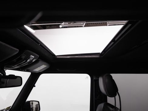 Used 2017 Mercedes-Benz G 550 Squared image 19